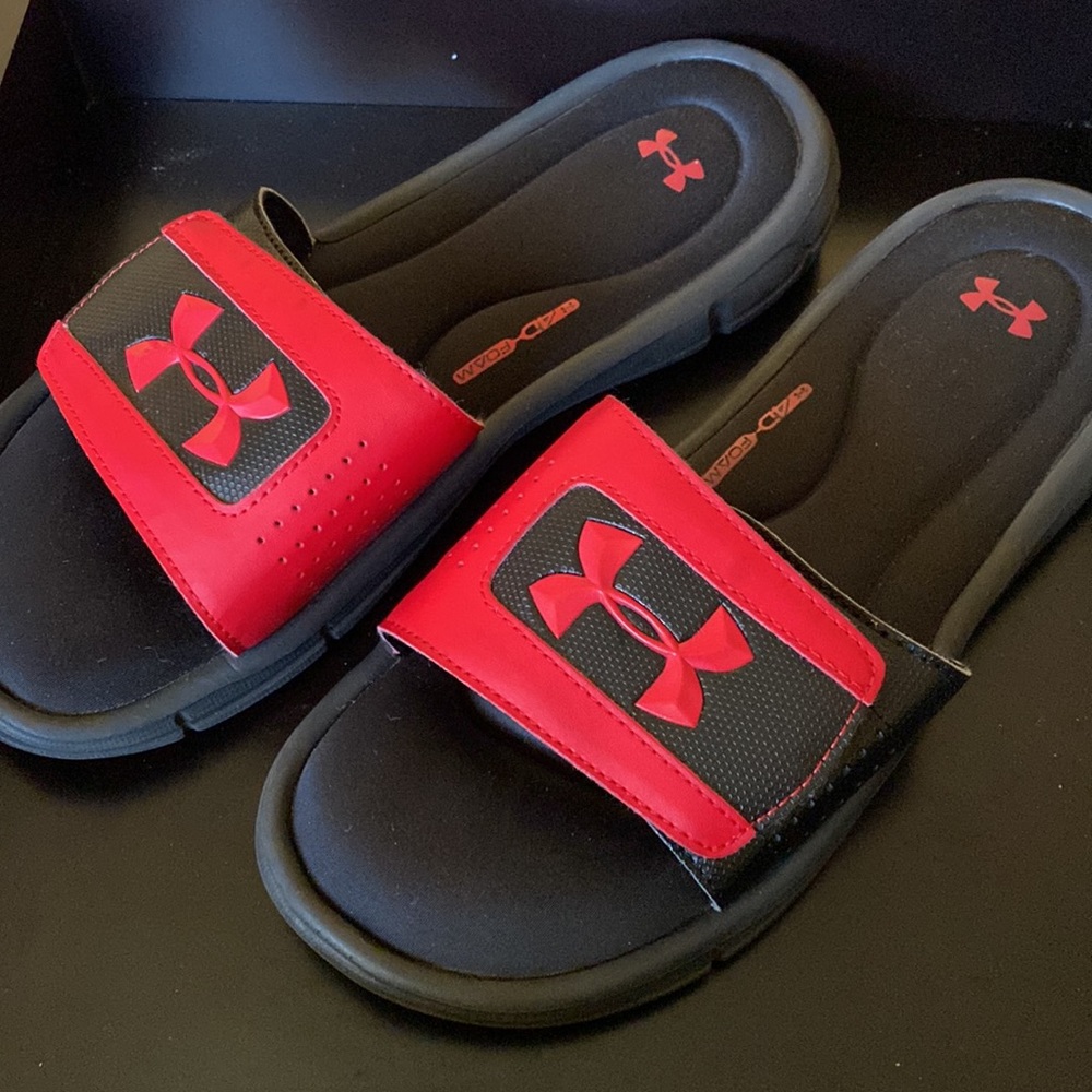 Under Armour Men’s Slide-on Foam Cushion Sandals in Black & Red - Size 8 - Picture 2 of 11